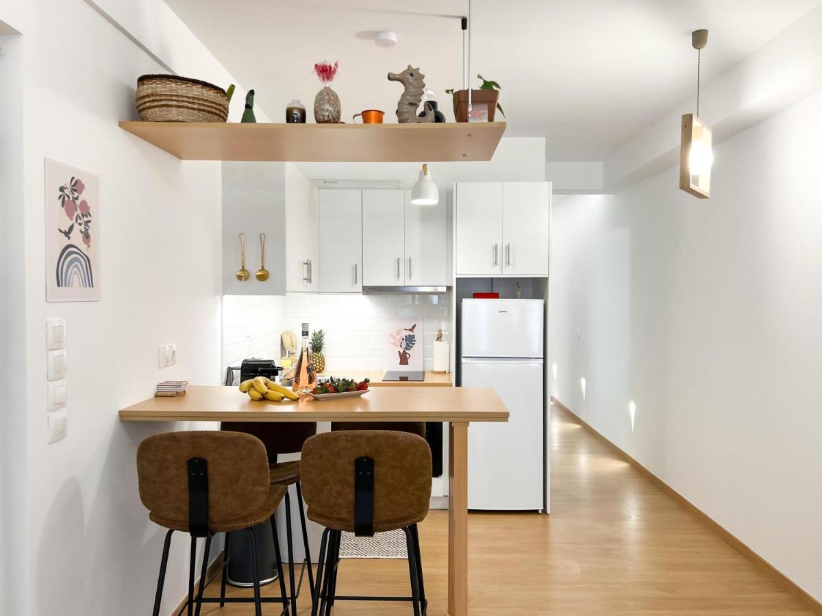 Apartment Comfy 2 Bdr In Petralona - Next To Metro *