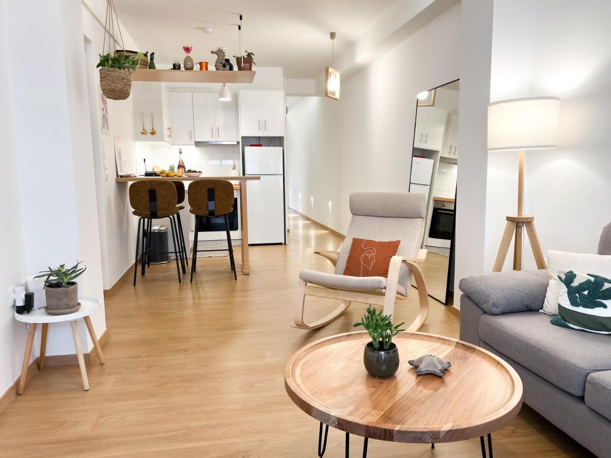 Comfy 2 Bdr In Petralona - Next To Metro Apartment