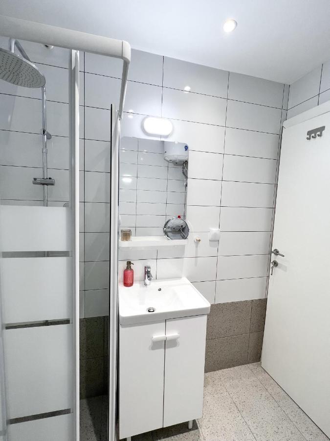 Comfy 2 Bdr In Petralona - Next To Metro Apartment